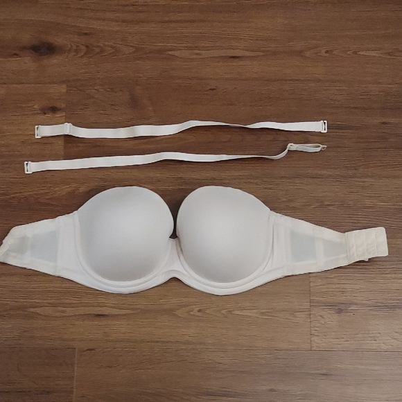 Wacoal Strapless Bra - Picture 1 of 4